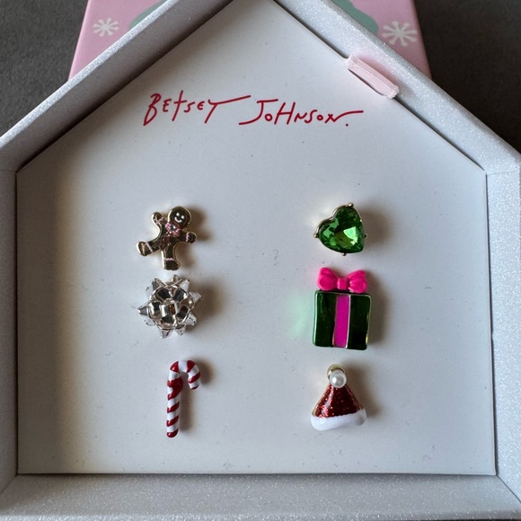 Betsey Johnson Jewelry - Betsey Johnson Mismatched  Holiday Stud Earrings NWT